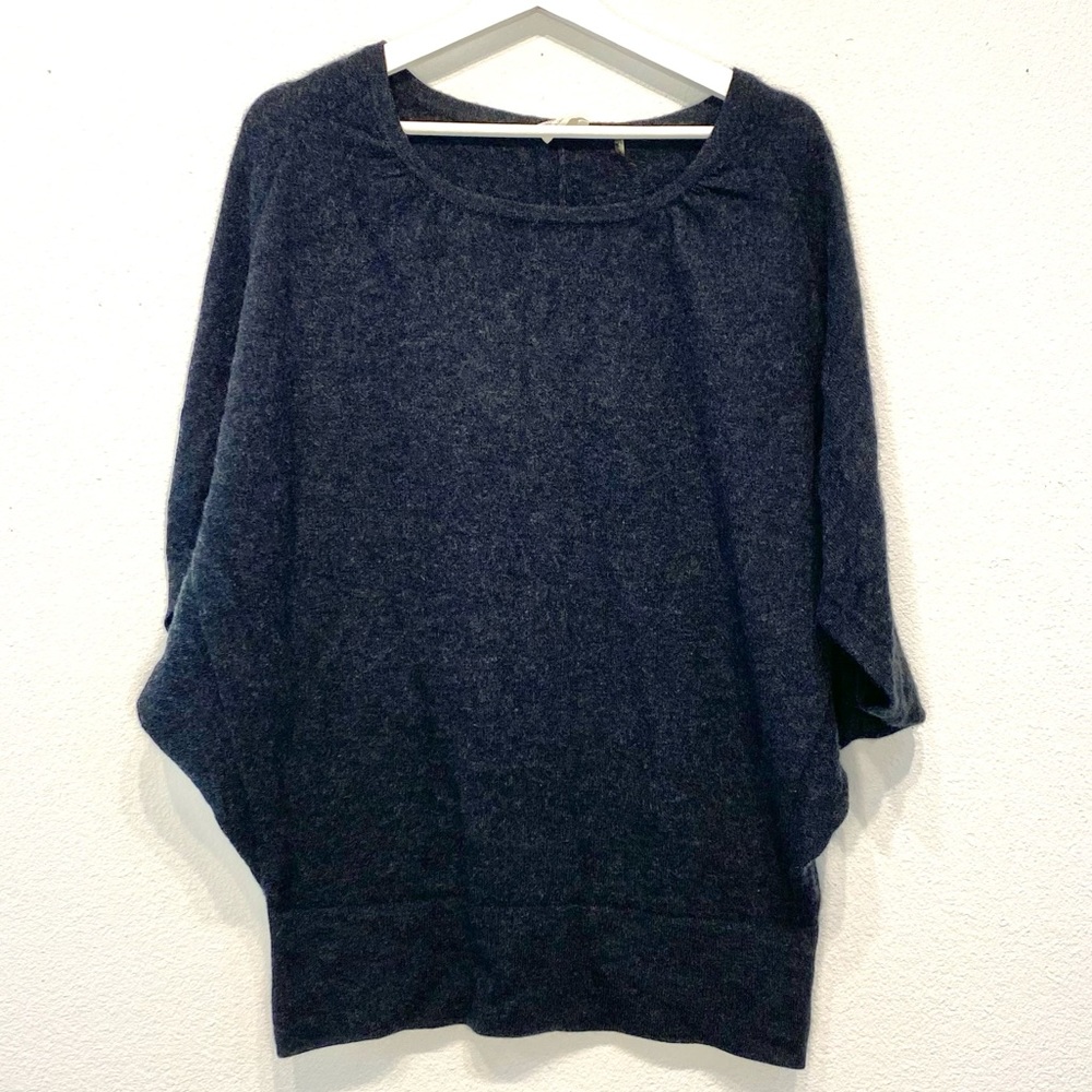 Subtle Luxury Cashmere Short Sleeve Poncho Sweater XS/S